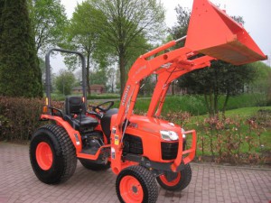 Kubota B3200